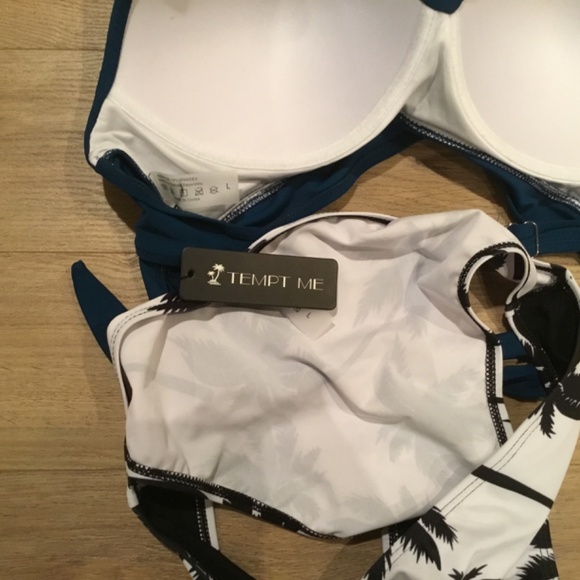 Women’s Push Up Bikini Top With Bottoms - Picture 6 of 6